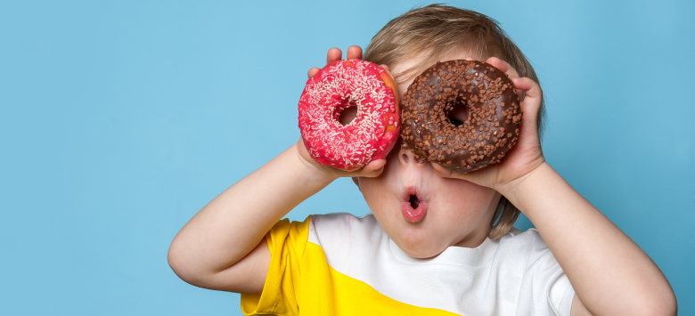 Why physicians from around the world do not want young children to have sugar?